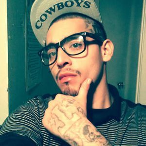 Meet your Posher, Cesar